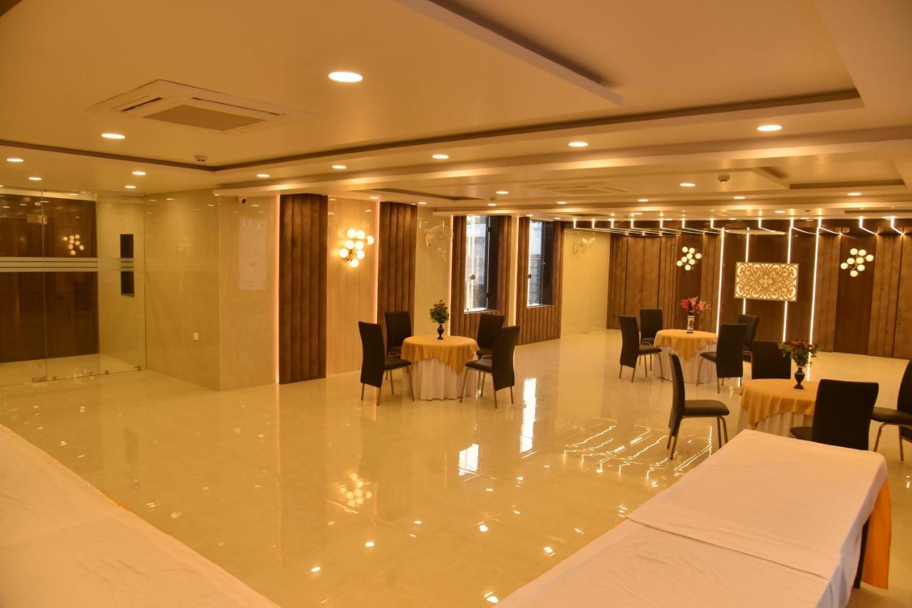Hotel Nexus Lucknow Exterior foto